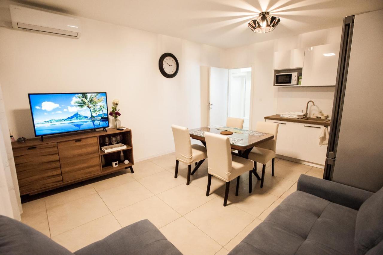 Apartman Little Violet - Balcony & Free Parking *
