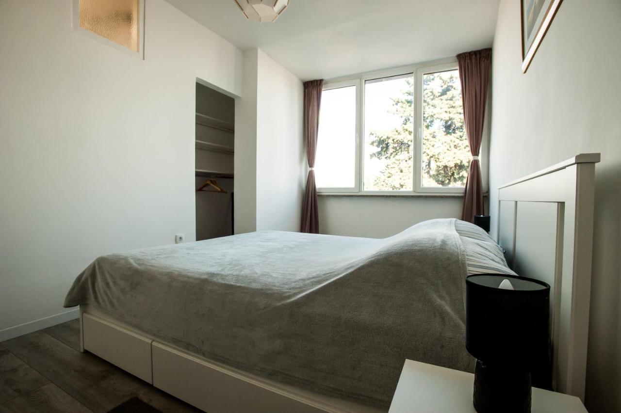 Apartman Little Violet - Balcony & Free Parking *