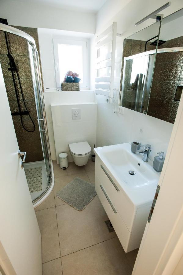 Apartman Little Violet - Balcony & Free Parking Zadar